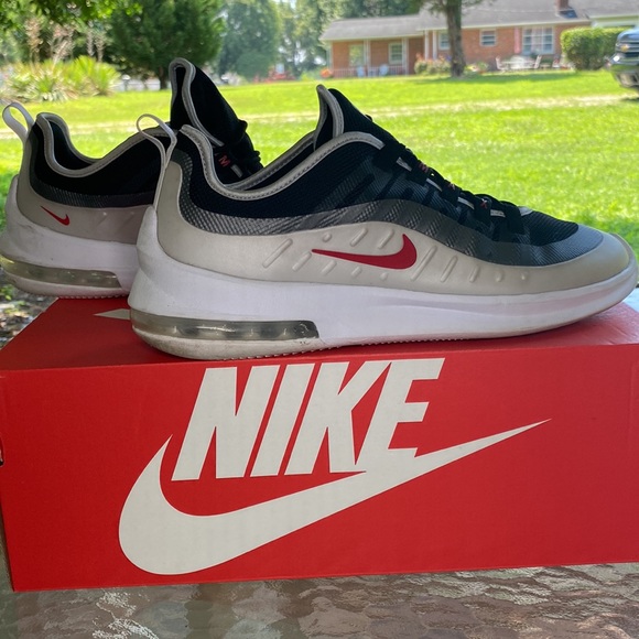 Preworn Nike Air Max Axis. Excellent Condition. Size 11.5 - Picture 7 of 7